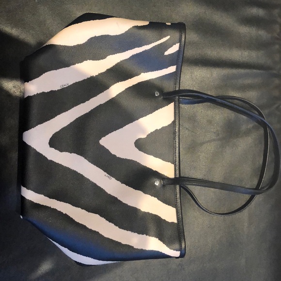 Coach Tote - Picture 2 of 7